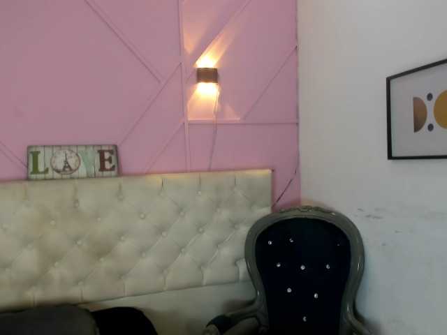 Melannyy--'s BongaCams show and profile