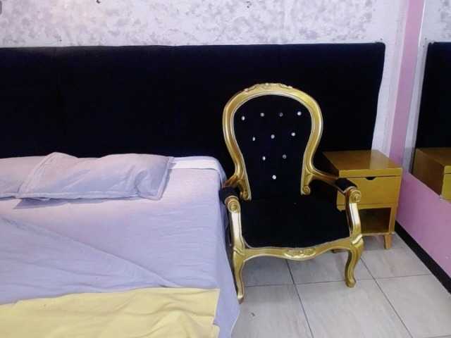 Melannyy--'s BongaCams show and profile