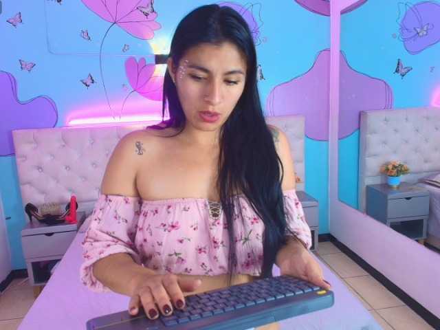 Melannyy--'s BongaCams show and profile