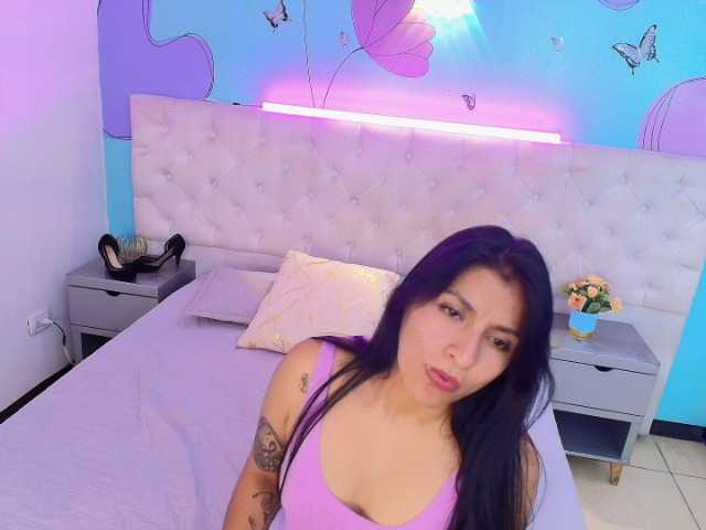 Melannyy--'s BongaCams show and profile