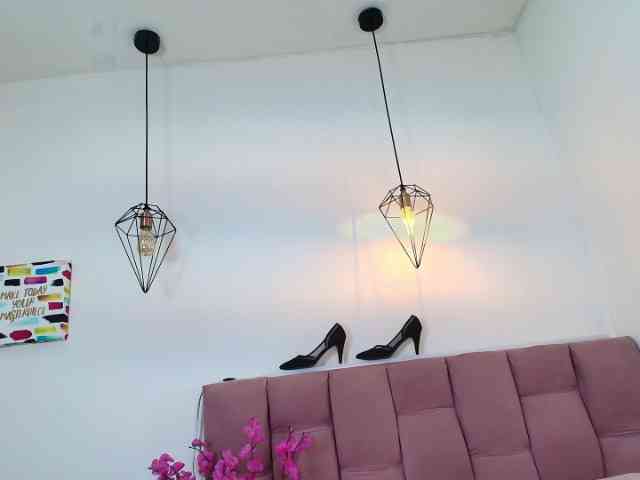 Melannyy-- Live Webcam on BongaCams