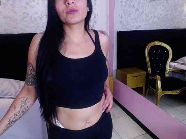 Melannyy-- Melannyy--