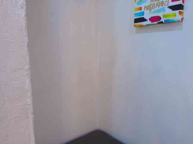 Melannyy-- Melannyy--