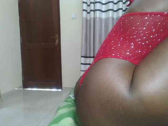 Finebubblyassie webcam