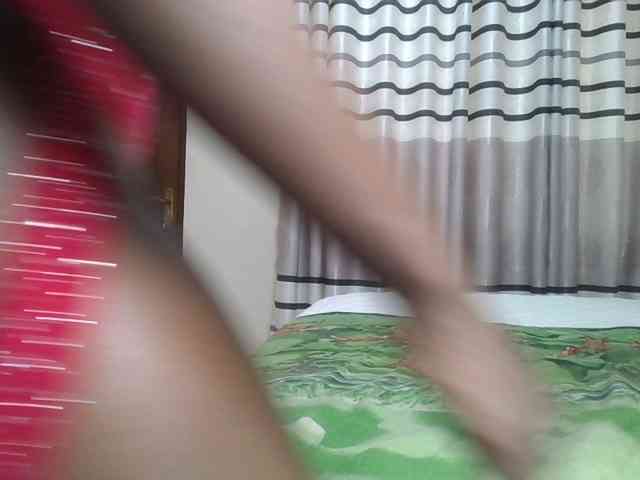 Finebubblyassie webcam