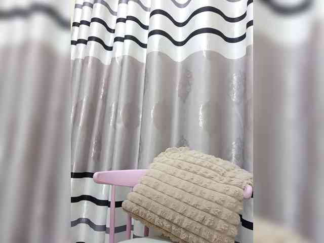 Finebubblyassie webcam