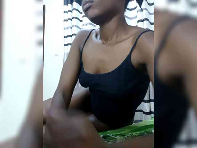 Finebubblyassie webcam