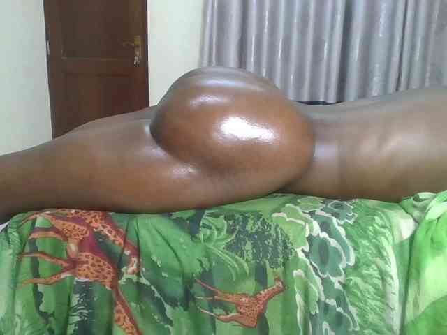 Finebubblyassie webcam