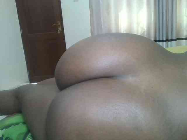 Finebubblyassie webcam