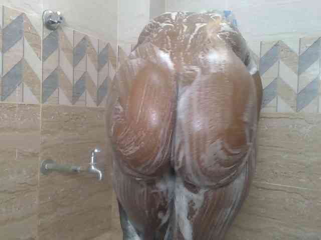 Finebubblyassie webcam