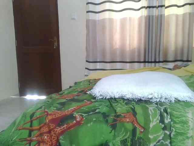 Finebubblyassie webcam