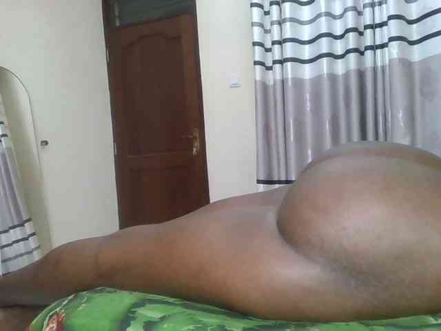 Finebubblyassie webcam