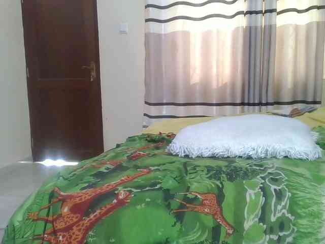 Finebubblyassie webcam