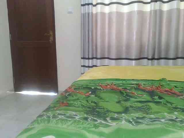 Finebubblyassie webcam