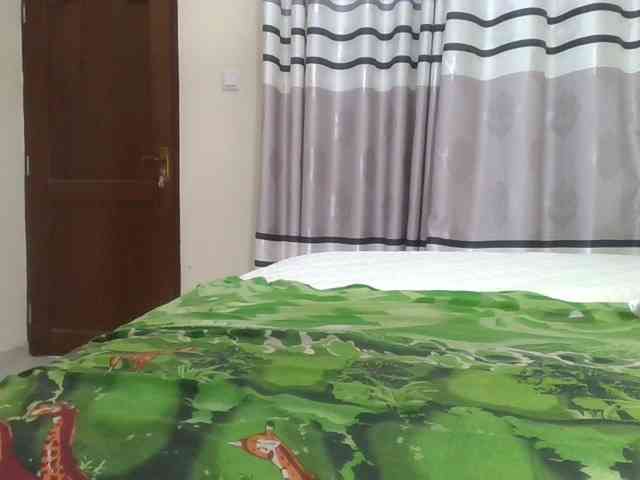 Finebubblyassie webcam