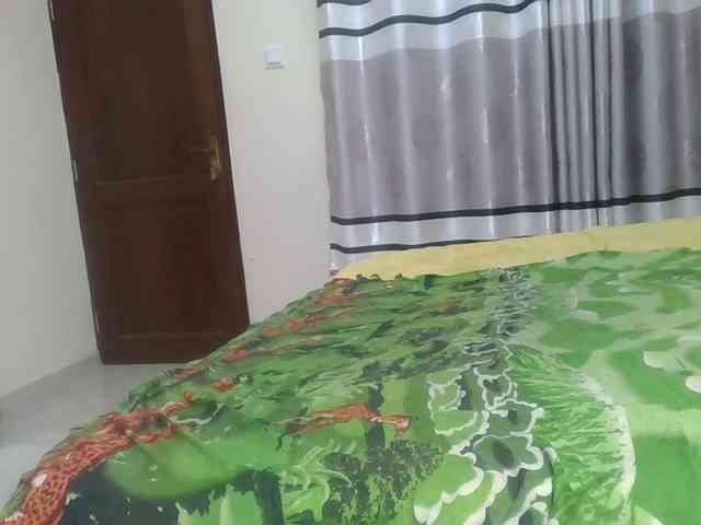 Finebubblyassie webcam