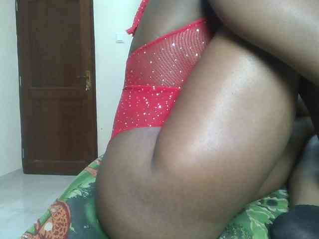 Finebubblyassie webcam