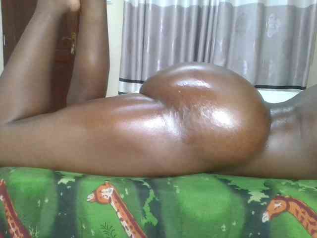 Finebubblyassie webcam