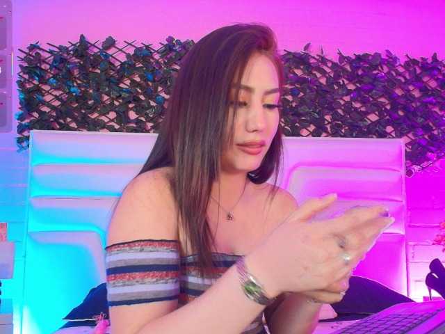 MiiaParis's BongaCams show and profile