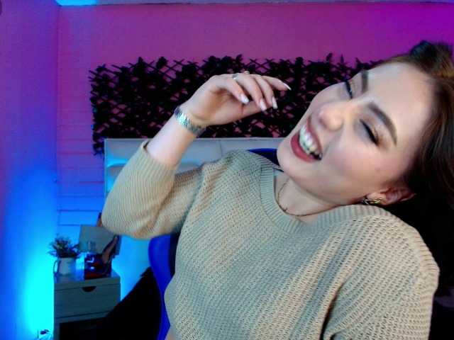 MiiaParis's BongaCams show and profile