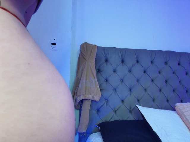 MiiaParis's BongaCams show and profile