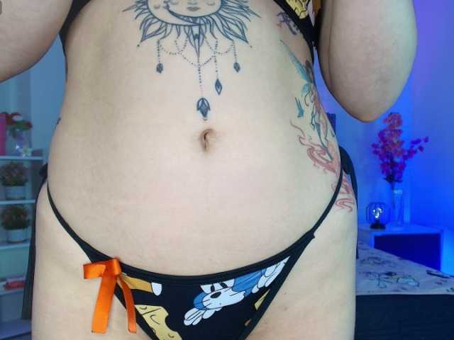 MiiaParis's BongaCams show and profile