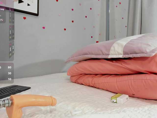 PauleteW10's BongaCams show and profile