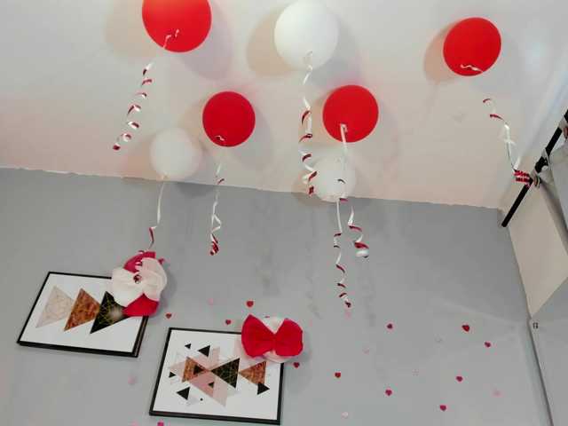 PauleteW10's BongaCams show and profile