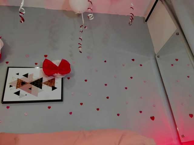 PauleteW10's BongaCams show and profile