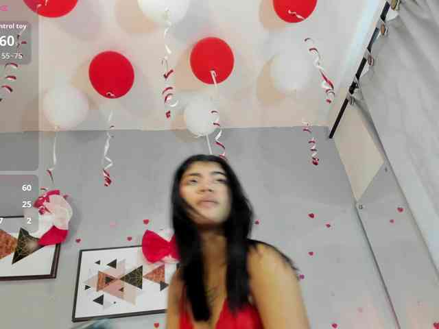 PauleteW10 Live Webcam on BongaCams