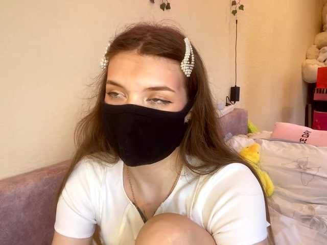 BettieClemence's BongaCams show and profile