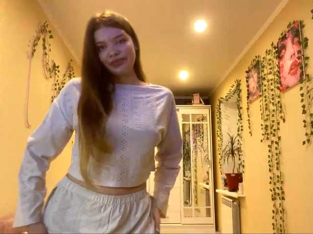 BettieClemence's BongaCams show and profile