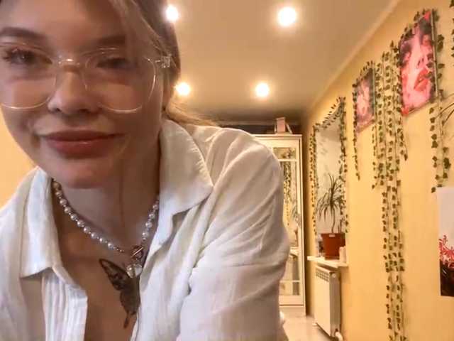 BettieClemence's BongaCams show and profile