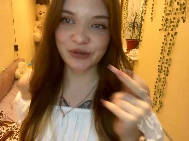 BettieClemence live room