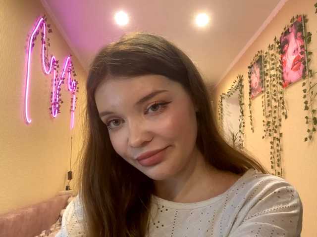 BettieClemence's BongaCams show and profile