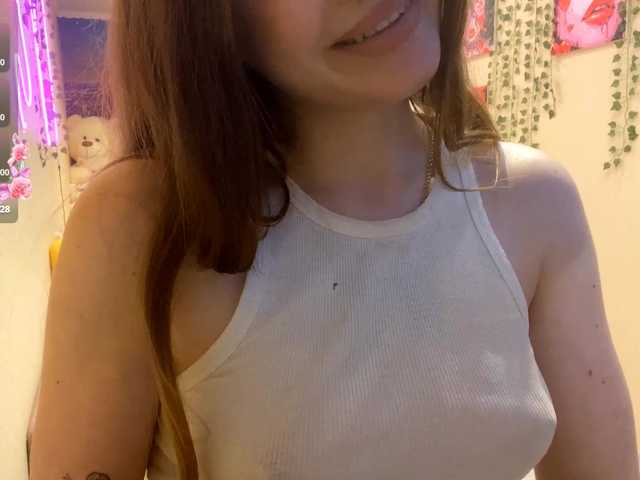 BettieClemence live cam profile