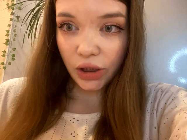 BettieClemence live cam