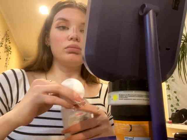 BettieClemence webcam