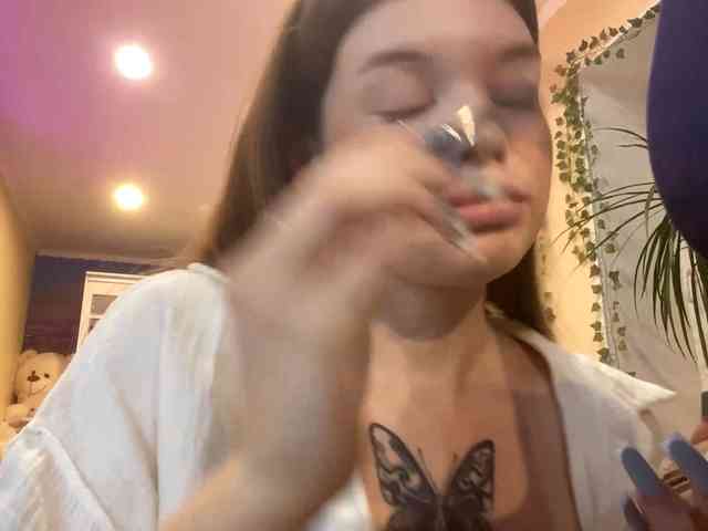 BettieClemence webcam