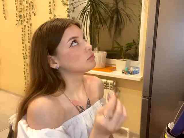 BettieClemence webcam