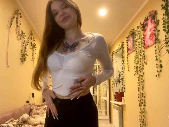 BettieClemence webcam