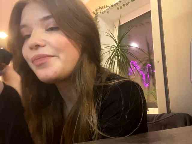 BettieClemence webcam