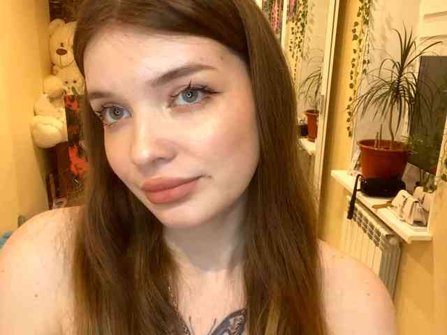 BettieClemence webcam