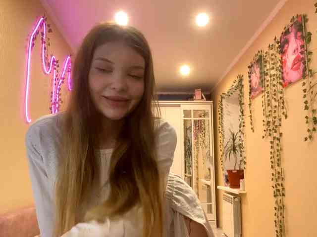 BettieClemence webcam