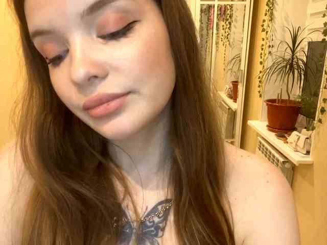 BettieClemence webcam