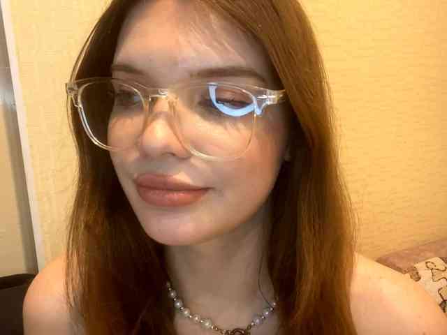 BettieClemence webcam