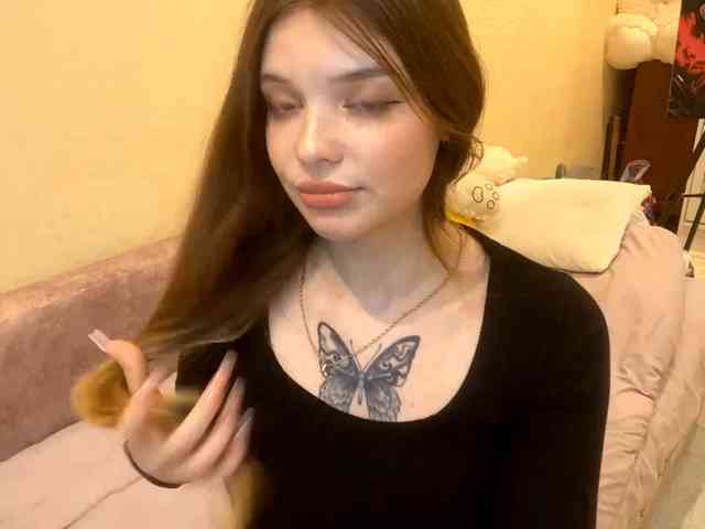 BettieClemence webcam