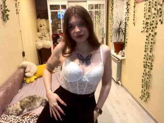 BettieClemence webcam