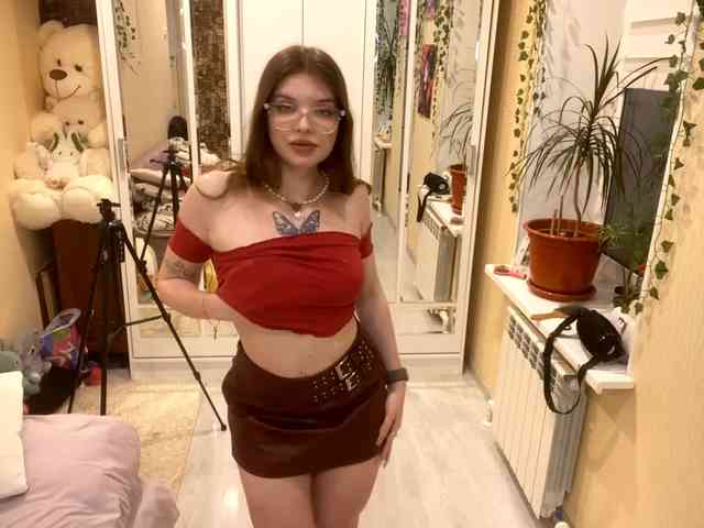 BettieClemence webcam