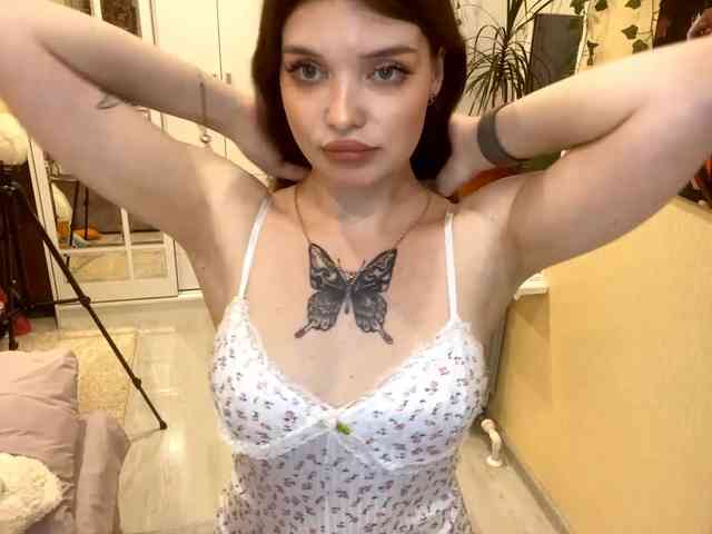 BettieClemence webcam